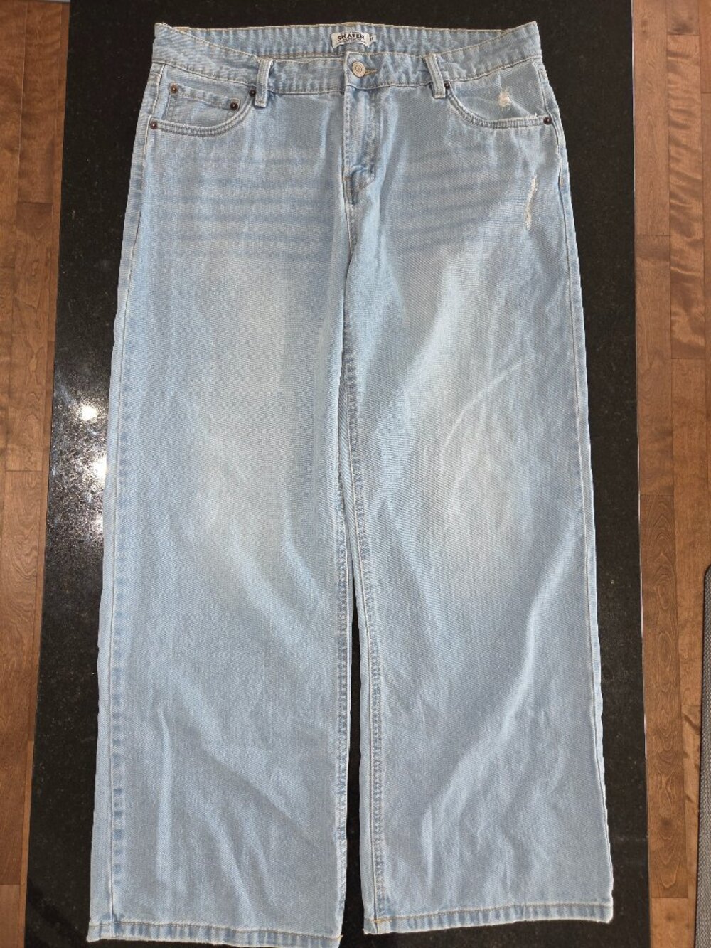 Refuge Denim, Skater, Lightwash, Size 11
